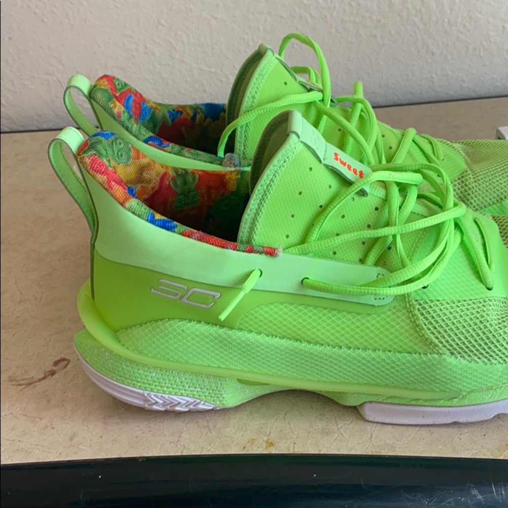 Step curry shoes
